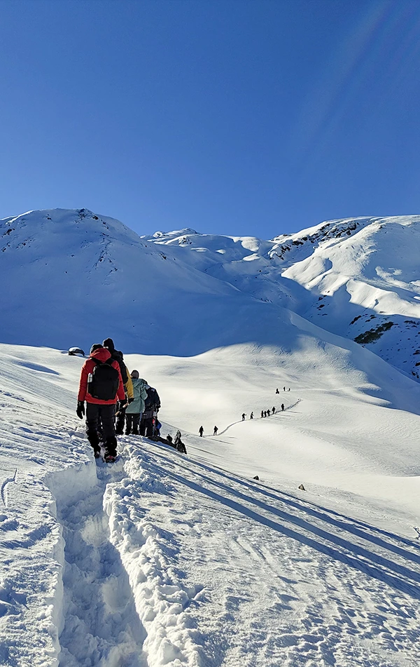 72600367-a94f-4cc9-9f3b-eb624f08e4d1_kuari pass slider mobile (1) (1)